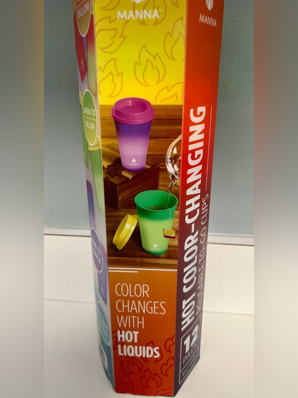 Manna Color Changing 16oz Hot Cups with Lids 12 Pack